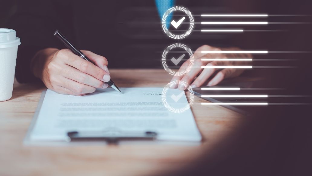 チェックリストと男性