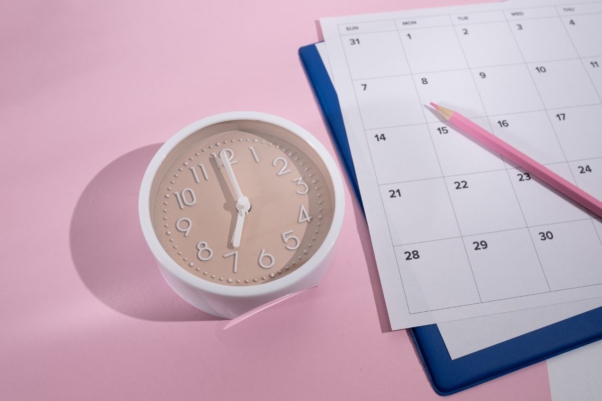 カレンダーと時計