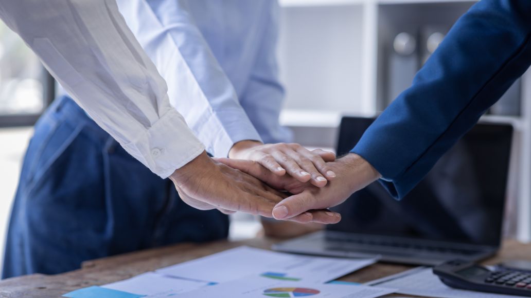 みんなで力を合わせる