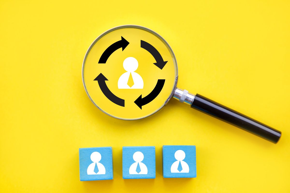 虫眼鏡とブロック