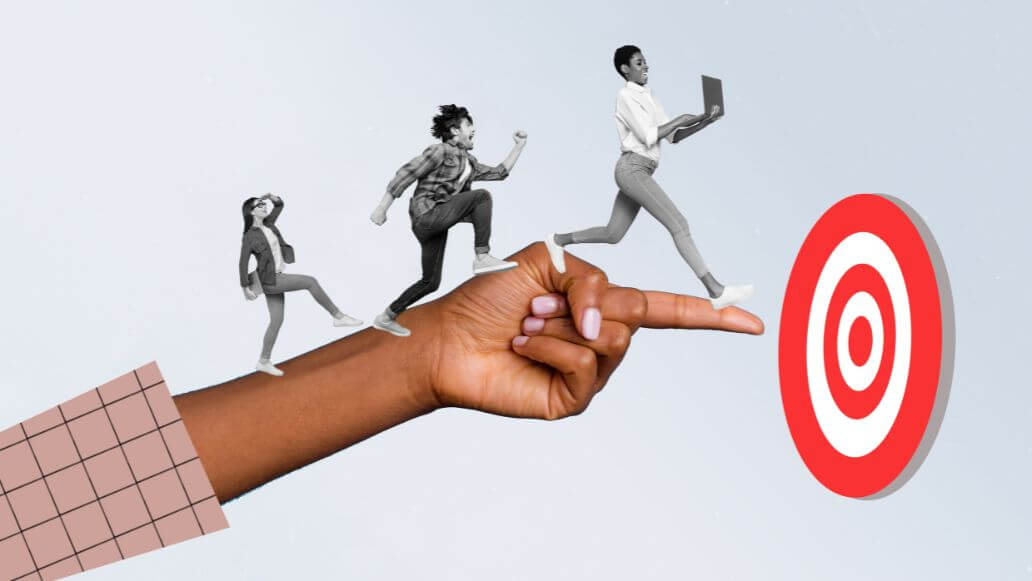 目標に向かって進む人々