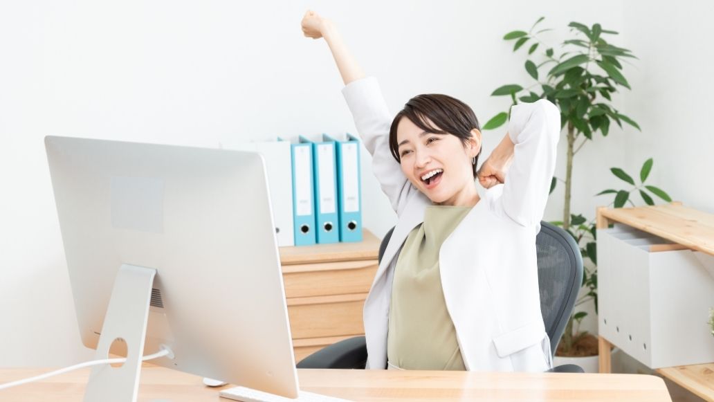 仕事終わりの女性